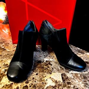 Aerosoles Ankle Boot - Bootie